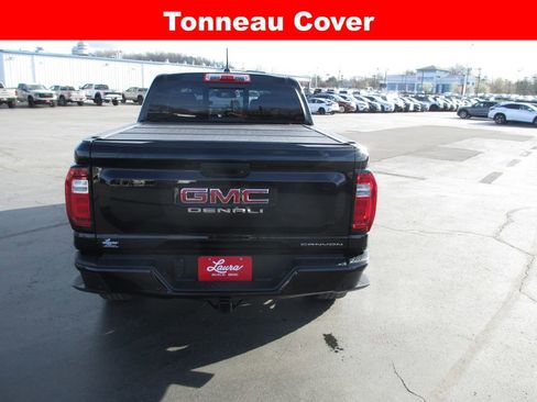 Used 2024 GMC Canyon Denali image 7