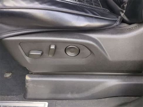 Used 2023 Chevrolet Silverado 1500 RST image 17