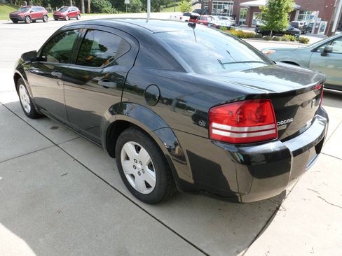 Used 2009 Dodge Avenger SXT FWD image 3