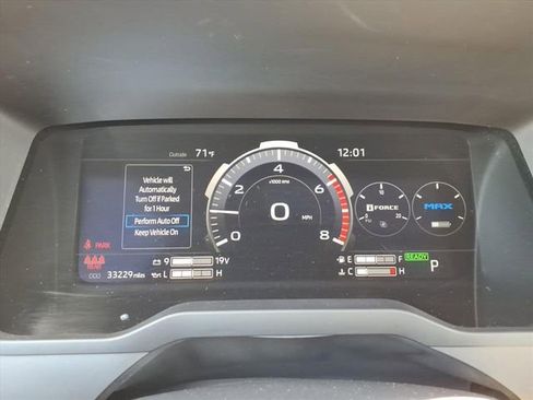 Used 2023 Toyota Tundra Limited image 23