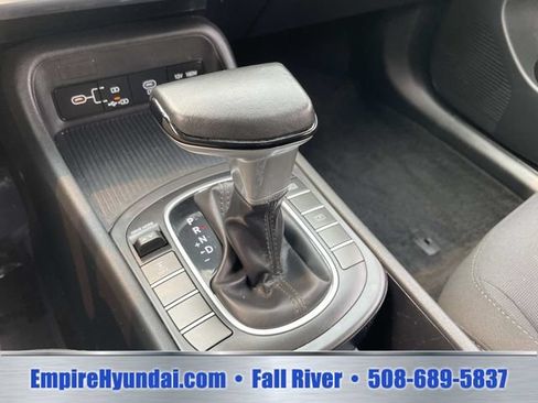 Used 2024 Hyundai Kona SEL AWD/4WD image 23