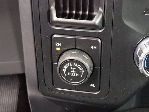 Certified 2022 Ford F150 XLT w/ Equipment Group 302A High image 26