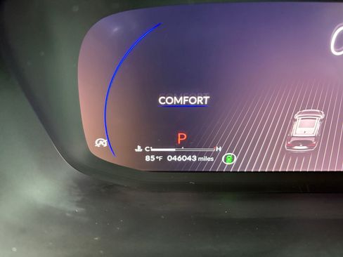 Used 2024 Acura MDX SH-AWD image 3