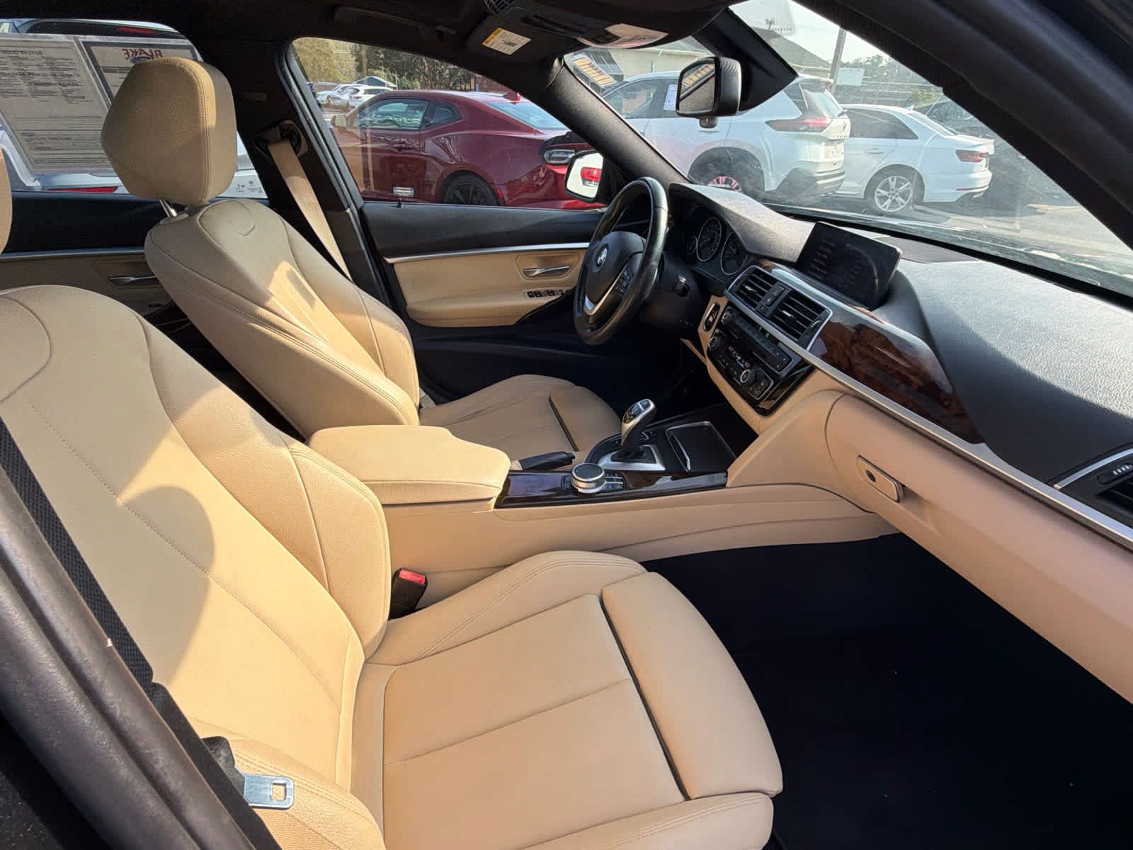 Used 2017 BMW 330i xDrive Sedan AWD/4WD image 9