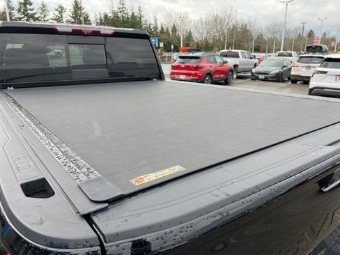 Used 2022 Chevrolet Silverado 3500 High Country image 22