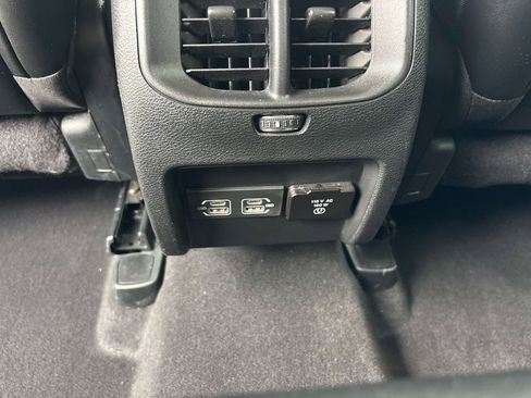 Used 2022 Jeep Cherokee Trailhawk w/ Premium Leather Package AWD/4WD image 14