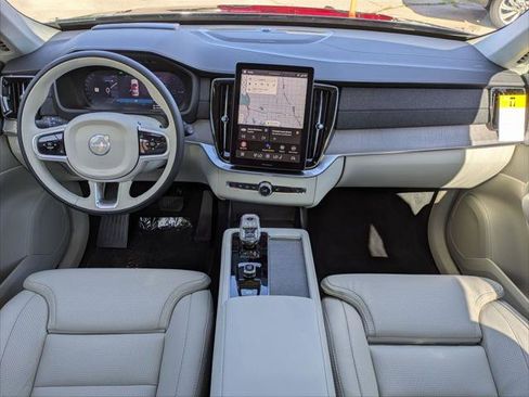 New 2026 Volvo XC90 T8 Ultra w/ Protection Package image 11