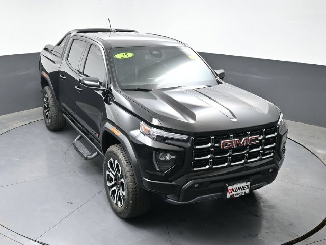 Used 2025 GMC Canyon AT4 w/ Nightfall Edition AWD/4WD image 43