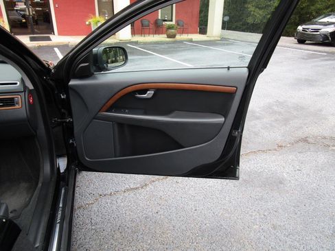 Used 2011 Volvo S80 3.2 w/ Climate Pkg image 32