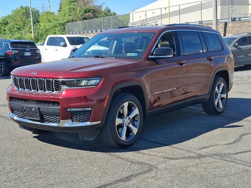 Used 2021 Jeep Grand Cherokee L Limited AWD/4WD image 3