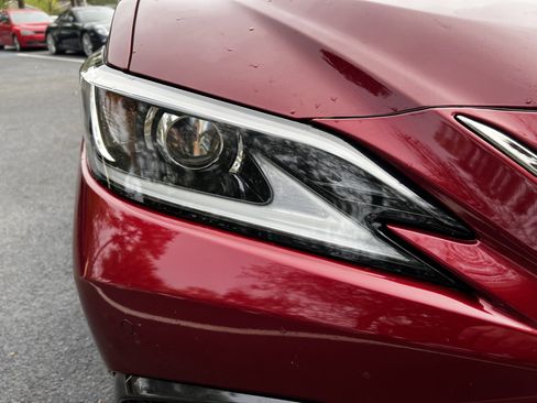 Used 2021 Lexus ES 350 F Sport w/ Accessory Package 2 FWD image 12