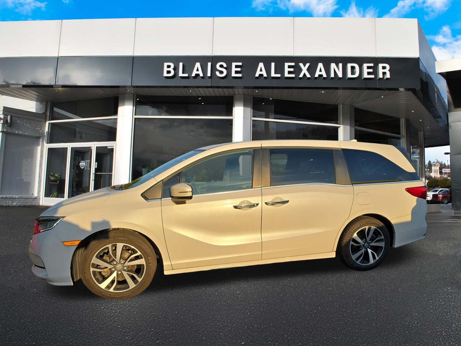 Used 2021 Honda Odyssey Touring image 7