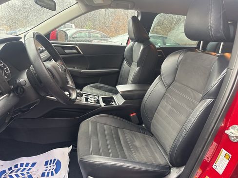 Used 2022 Mitsubishi Outlander SE image 14