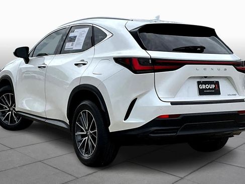 Used 2025 Lexus NX 250 FWD w/ Accessory Package (Z2) image 10