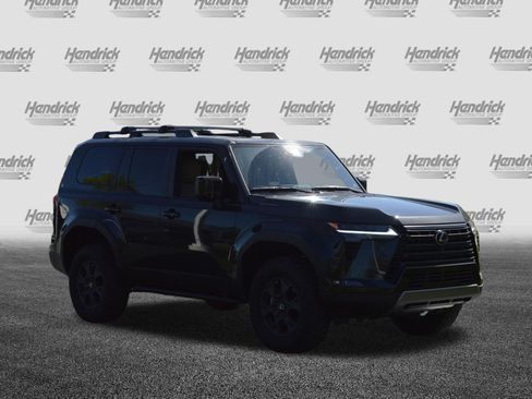 Used 2025 Lexus GX 550 image 5