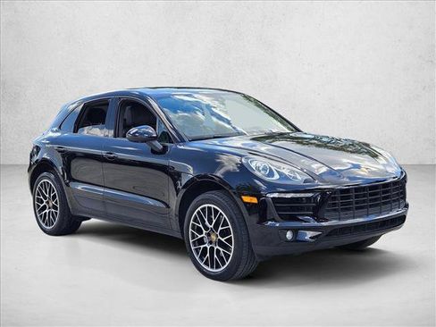 Used 2017 Porsche Macan AWD/4WD image 3