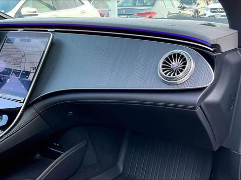 Used 2023 Mercedes-Benz EQE 350+ 4MATIC Sedan w/ Exclusive Trim Package image 18