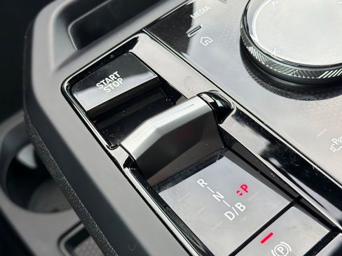 Used 2026 BMW iX xDrive45 w/ M Sport Package image 28