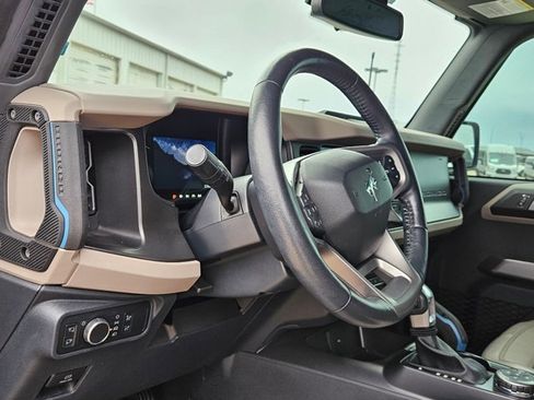 Certified 2022 Ford Bronco Wildtrak image 9