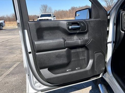 Used 2020 Chevrolet Silverado 1500 Custom w/ Custom Value Package image 21