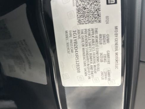 Used 2024 Chevrolet Corvette Stingray Preferred Cpe w/ Z51 Performance Package RWD image 26