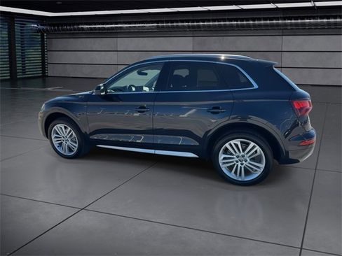 Used 2020 Audi Q5 2.0T Premium Plus w/ Premium Plus Package image 5