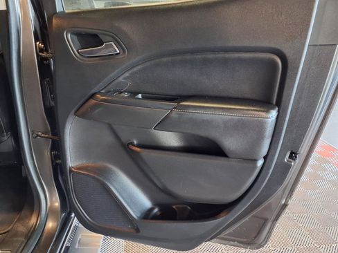 Used 2019 GMC Canyon Denali image 11