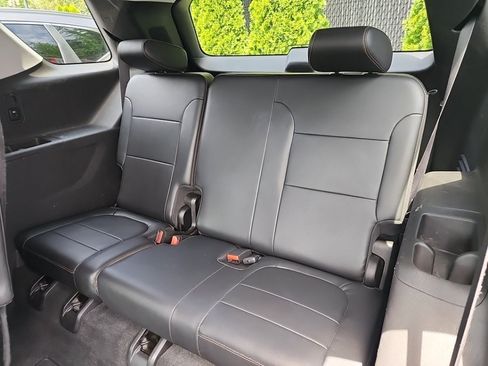 Used 2018 Chevrolet Traverse LT AWD/4WD image 18