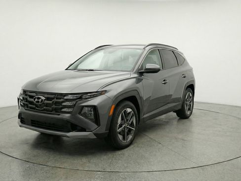 Used 2025 Hyundai Tucson SEL image 3