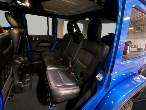 Used 2023 Jeep Wrangler Unlimited Rubicon 392 w/ Trailer Tow Package AWD/4WD image 28