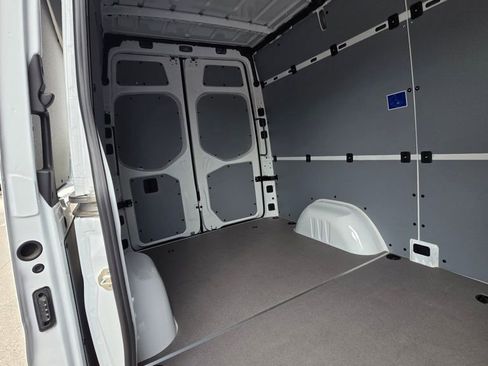 New 2026 Mercedes-Benz Sprinter 2500 image 4