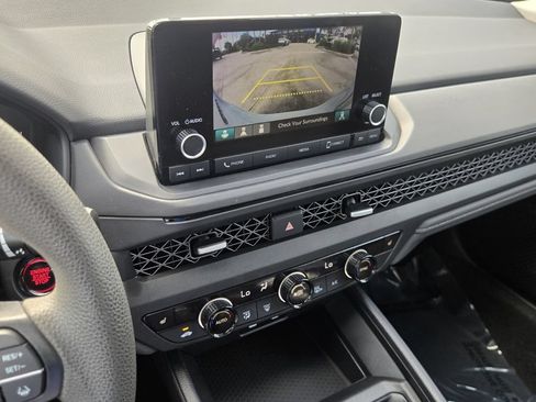 Used 2024 Honda Accord EX image 20