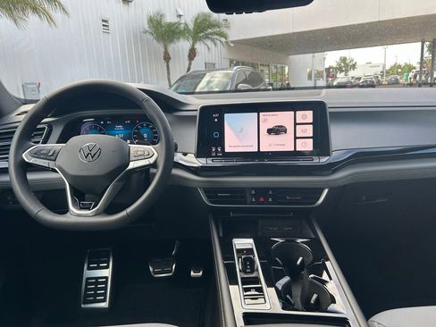 New 2026 Volkswagen Atlas Cross Sport SEL R-Line image 50