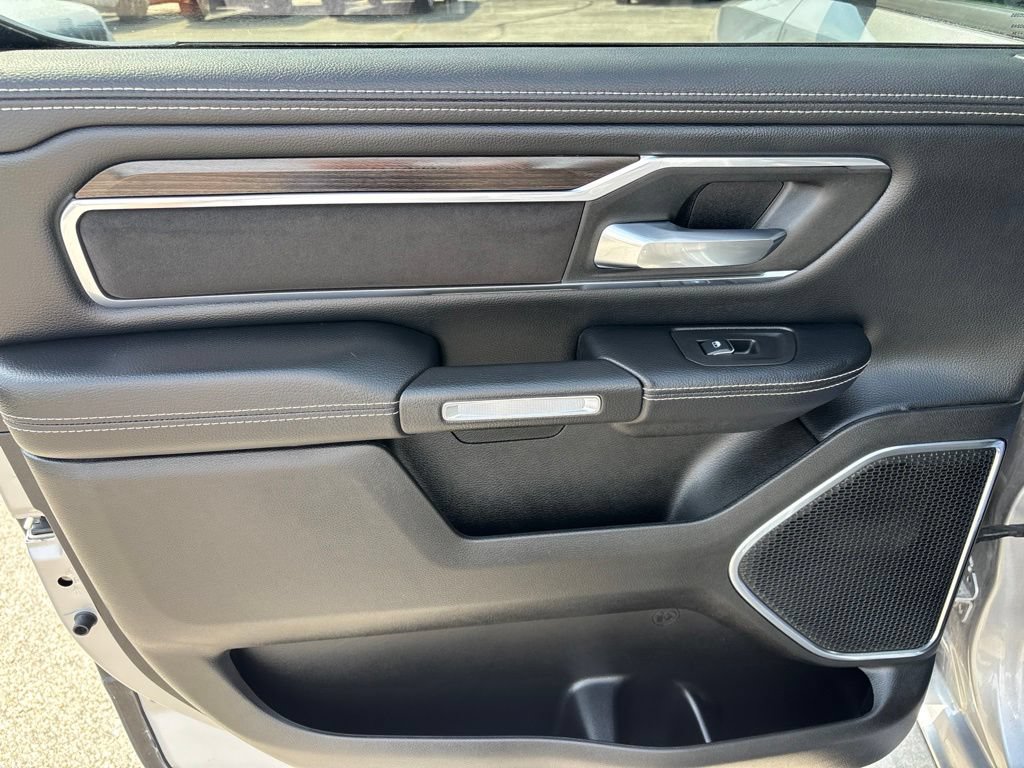 Used 2025 RAM 1500 Laramie AWD/4WD image 38