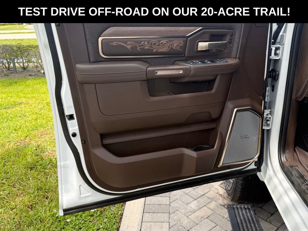 New 2026 RAM 2500 Limited AWD/4WD image 31
