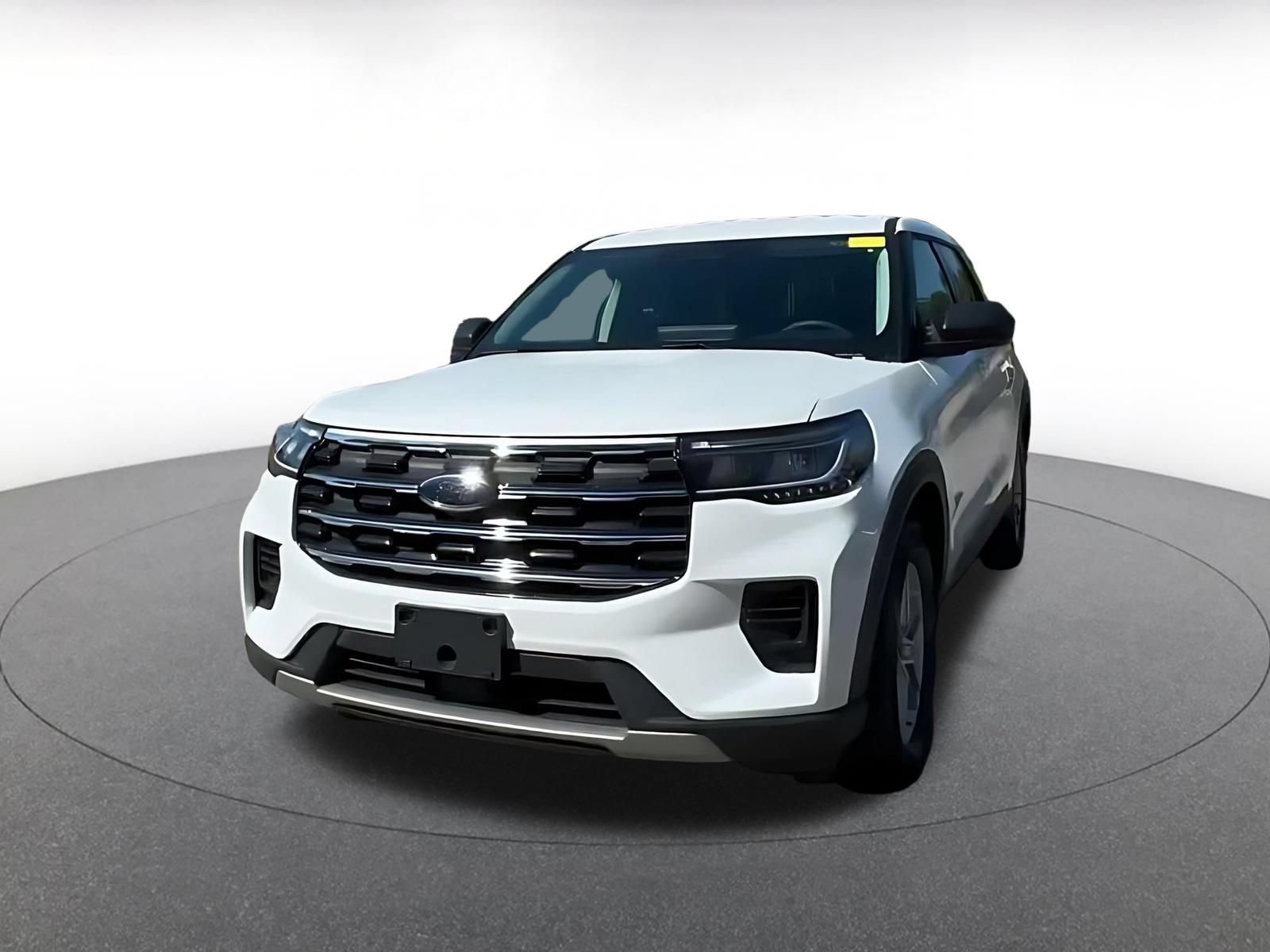 Used 2026 Ford Explorer Active AWD/4WD image 4