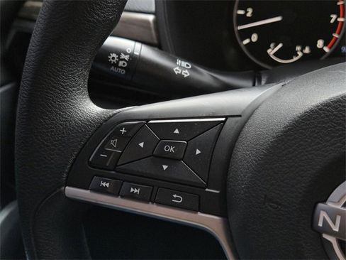 Used 2023 Nissan Altima 2.5 SV image 25