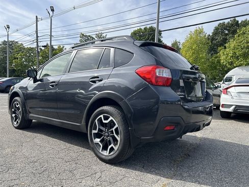 Used 2017 Subaru Crosstrek 2.0i Premium AWD/4WD image 6