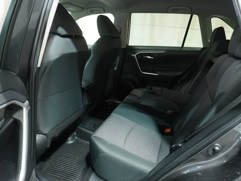 Used 2023 Toyota RAV4 XLE AWD/4WD image 11