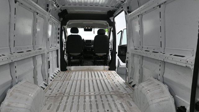 Used 2026 RAM ProMaster 2500 w/ Convenience Group FWD image 13