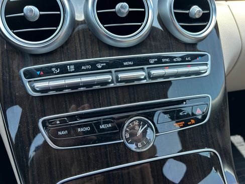 Used 2018 Mercedes-Benz C 300 Sedan image 22