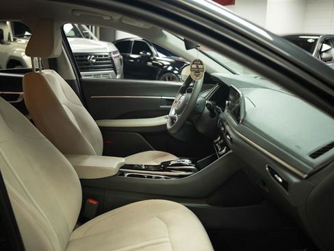 Used 2023 Hyundai Sonata SEL w/ Preferred Accessory Package FWD image 13