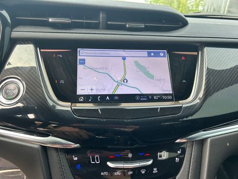 Used 2023 Cadillac XT6 Sport image 30