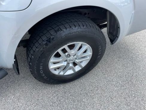 Used 2016 Nissan Frontier SV RWD image 17