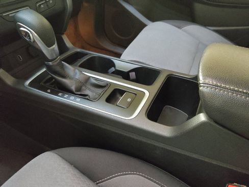 Used 2018 Ford Escape SE image 26