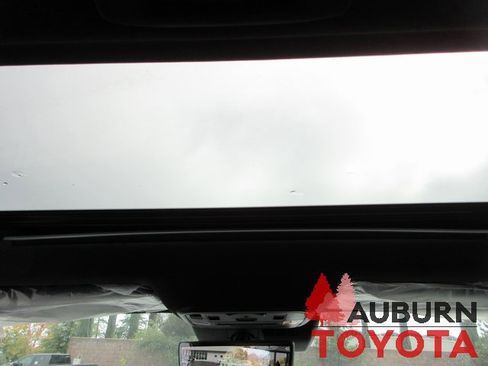 New 2025 Toyota Tacoma TRD Off-Road image 8