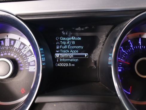 Used 2013 Ford Mustang GT Premium w/ Brembo Brake Pkg RWD image 4