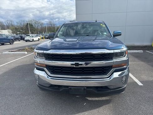 Used 2018 Chevrolet Silverado 1500 LT w/ All Star Edition AWD/4WD image 2