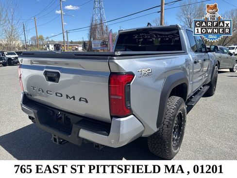 Used 2025 Toyota Tacoma TRD Off-Road w/ TRD Off Road Upgrade Package AWD/4WD image 8