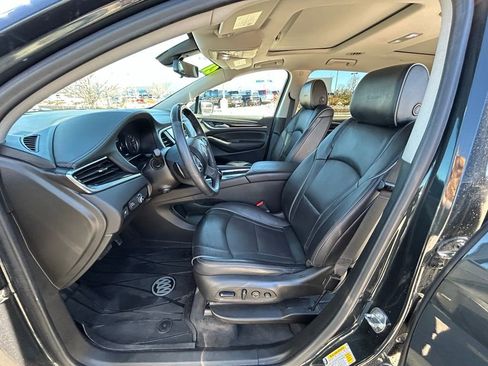 Used 2021 Buick Enclave Avenir w/ Avenir Technology Package AWD/4WD image 14
